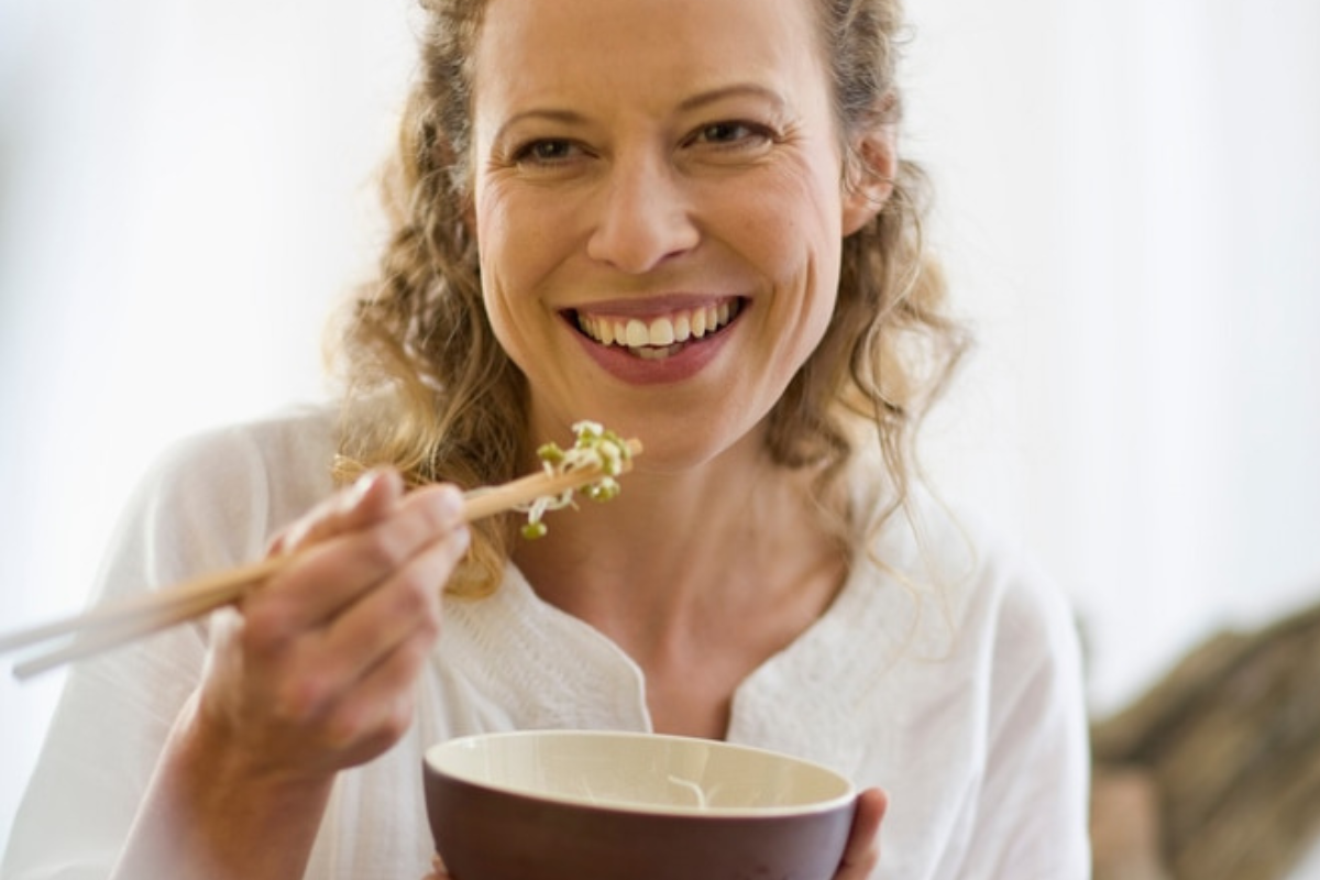 Post-Tooth Extraction Diet from dentist in lake ridge