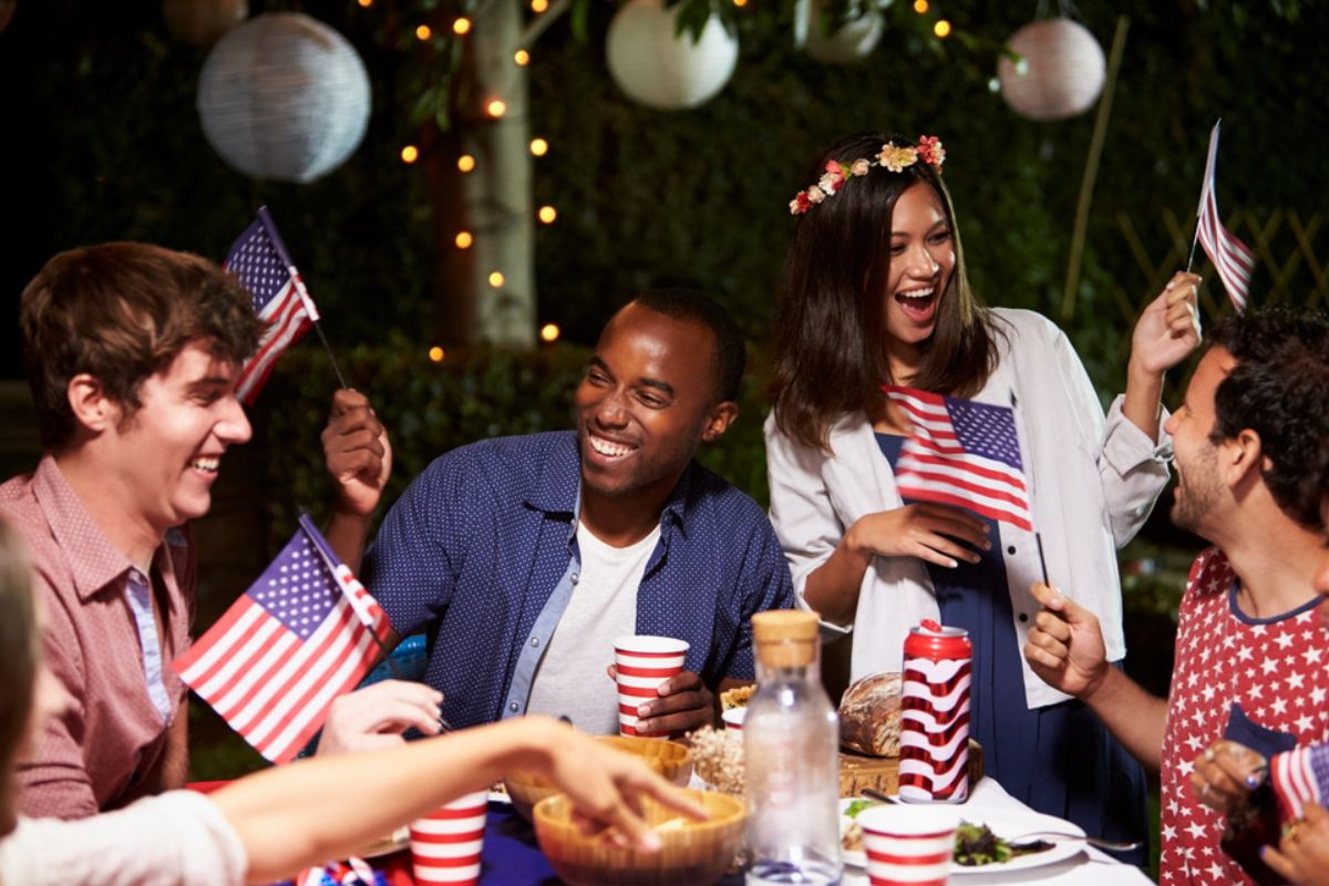 dentist in woodbridge guides you for fourth of July treats